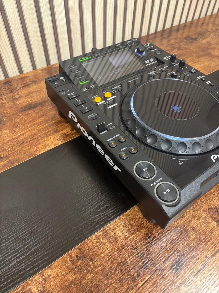 Pioneer CDJ-2000 Pro DJ Turntable