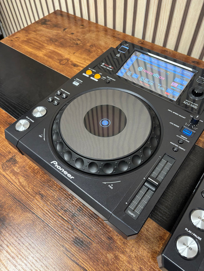 Pioneer XDJ-1000MK1 Digital Turntable Pair