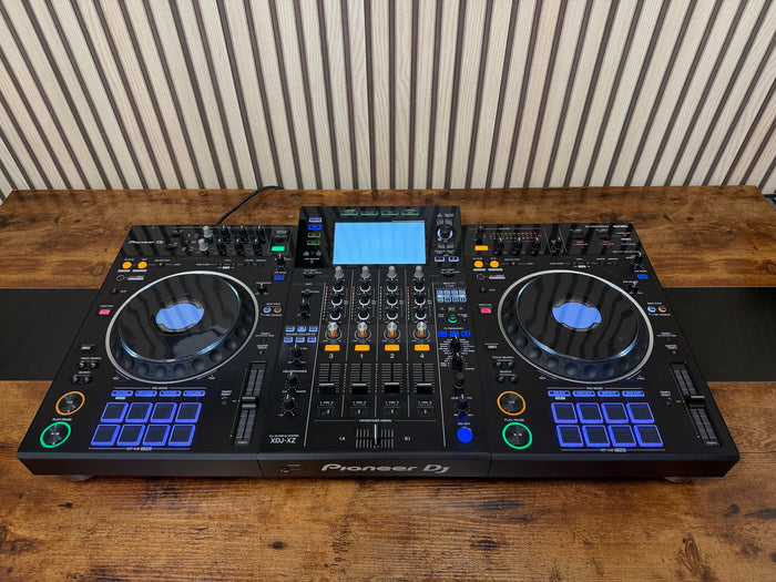 Pioneer XDJ-XZ Standalone Controller