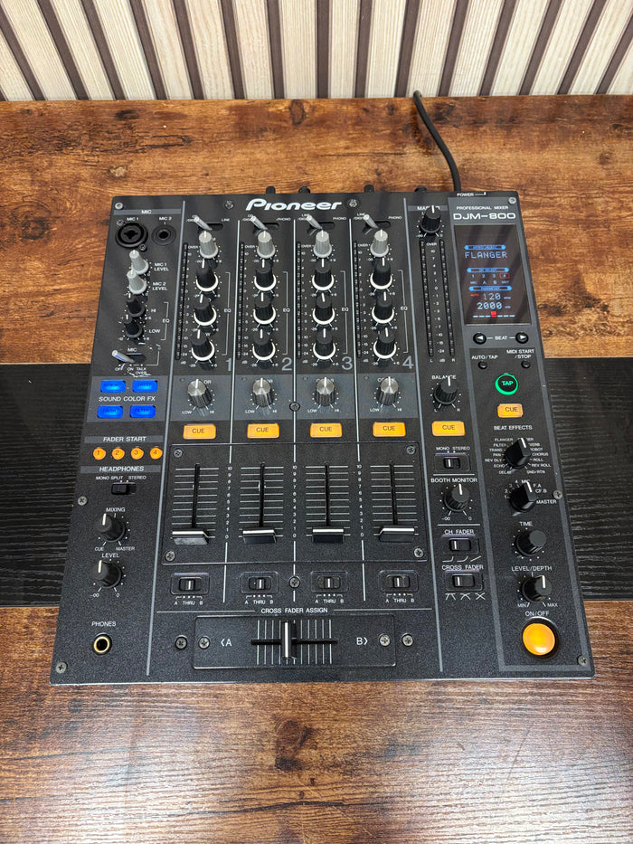 Pioneer DJM-800 4-Channel Pro DJ Mixer
