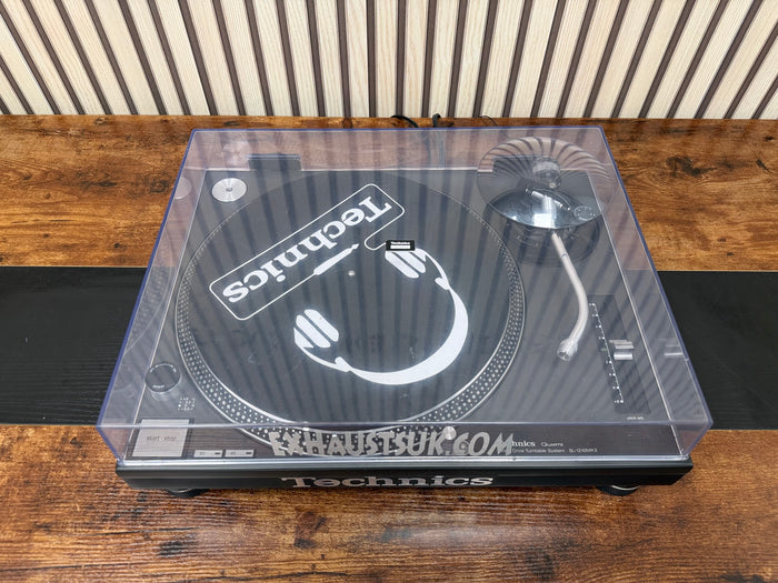Technics SL-1210MK2 Turntable