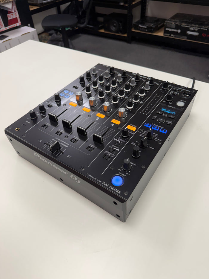 Pioneer DJM-750MK2 DJ Mixer