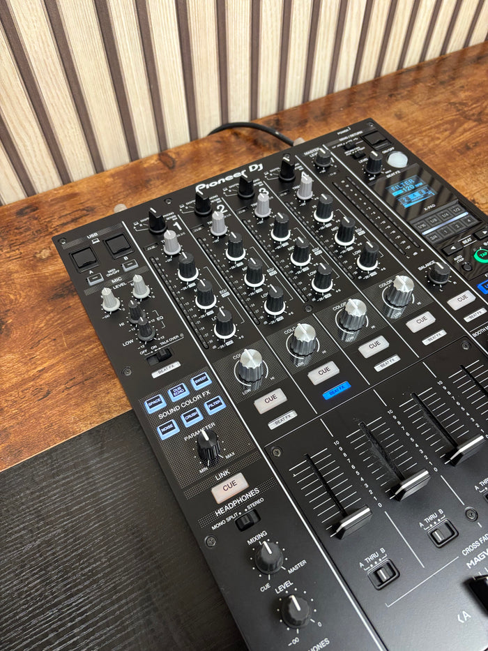 Pioneer DJM-900NXS2 4-Channel DJ Mixer