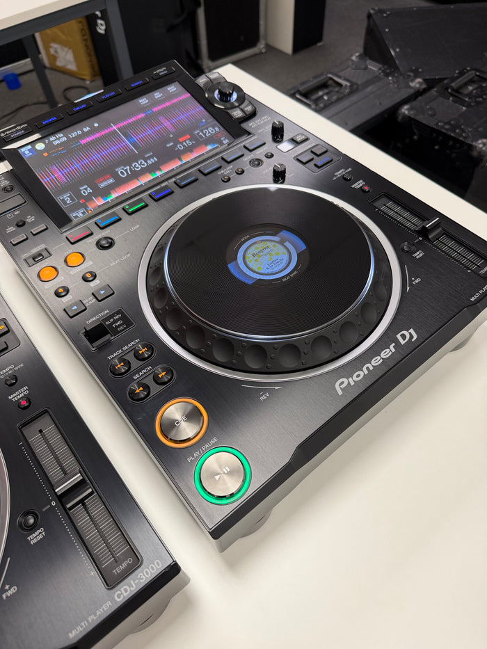 Pioneer CDJ-3000 Pro Media Player Pair