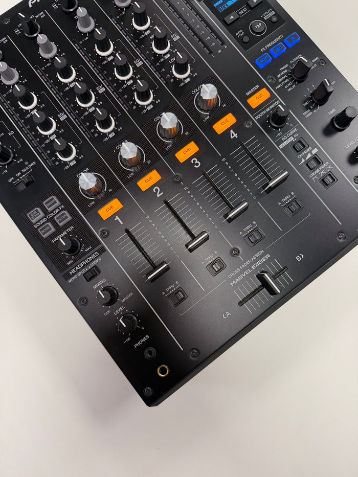Pioneer DJM-750MK2 DJ Mixer