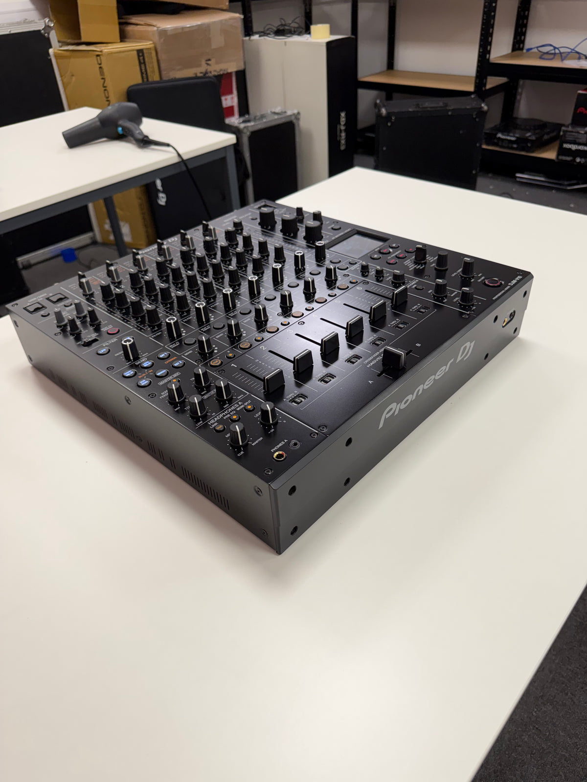 Pioneer DJM-V10 Pro DJ Mixer