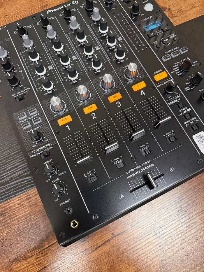 Pioneer DJ DJM-750MK2 4-Channel DJ Mixer
