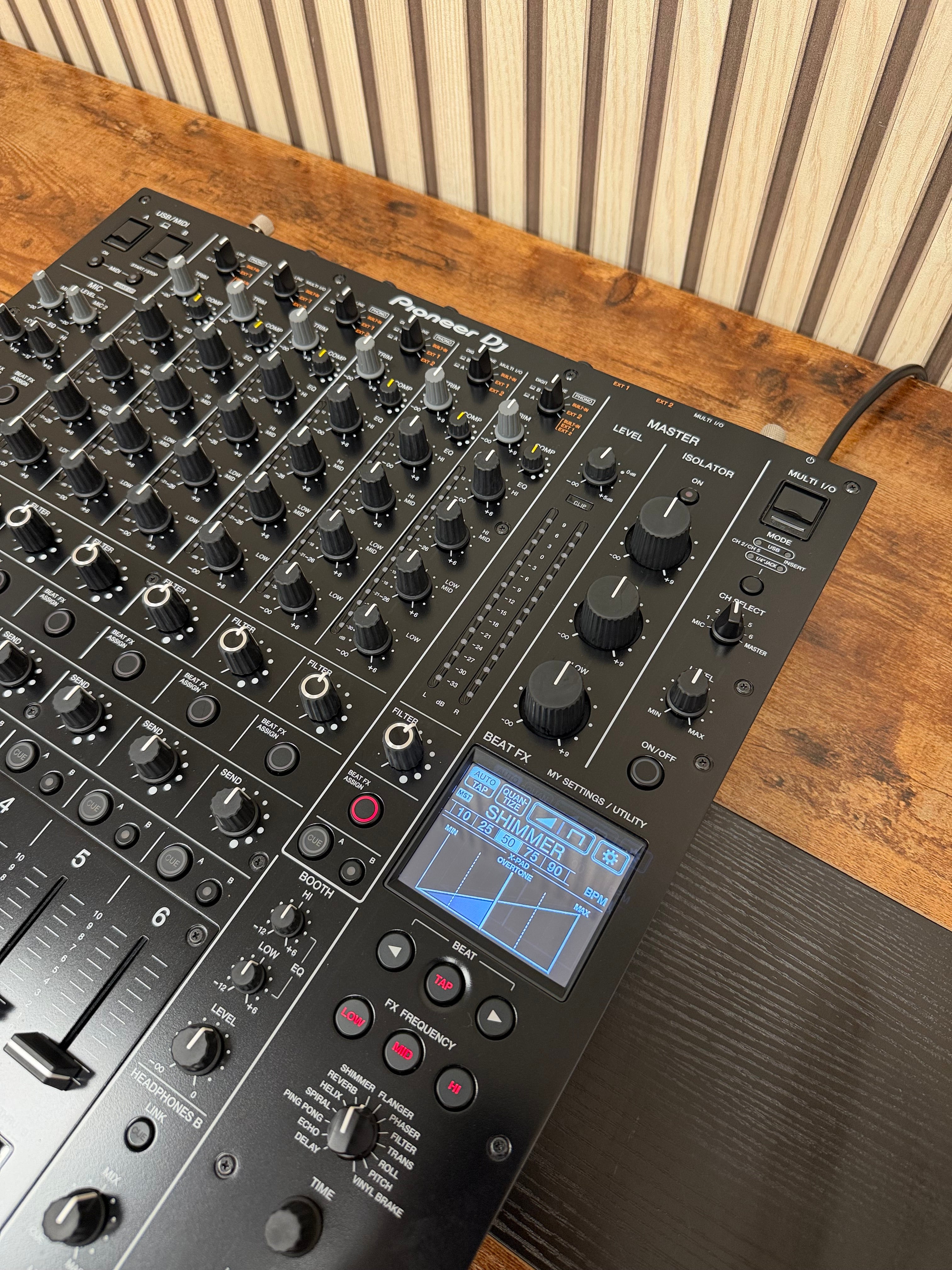 Pioneer DJM-V10 6-Channel Pro DJ Mixer