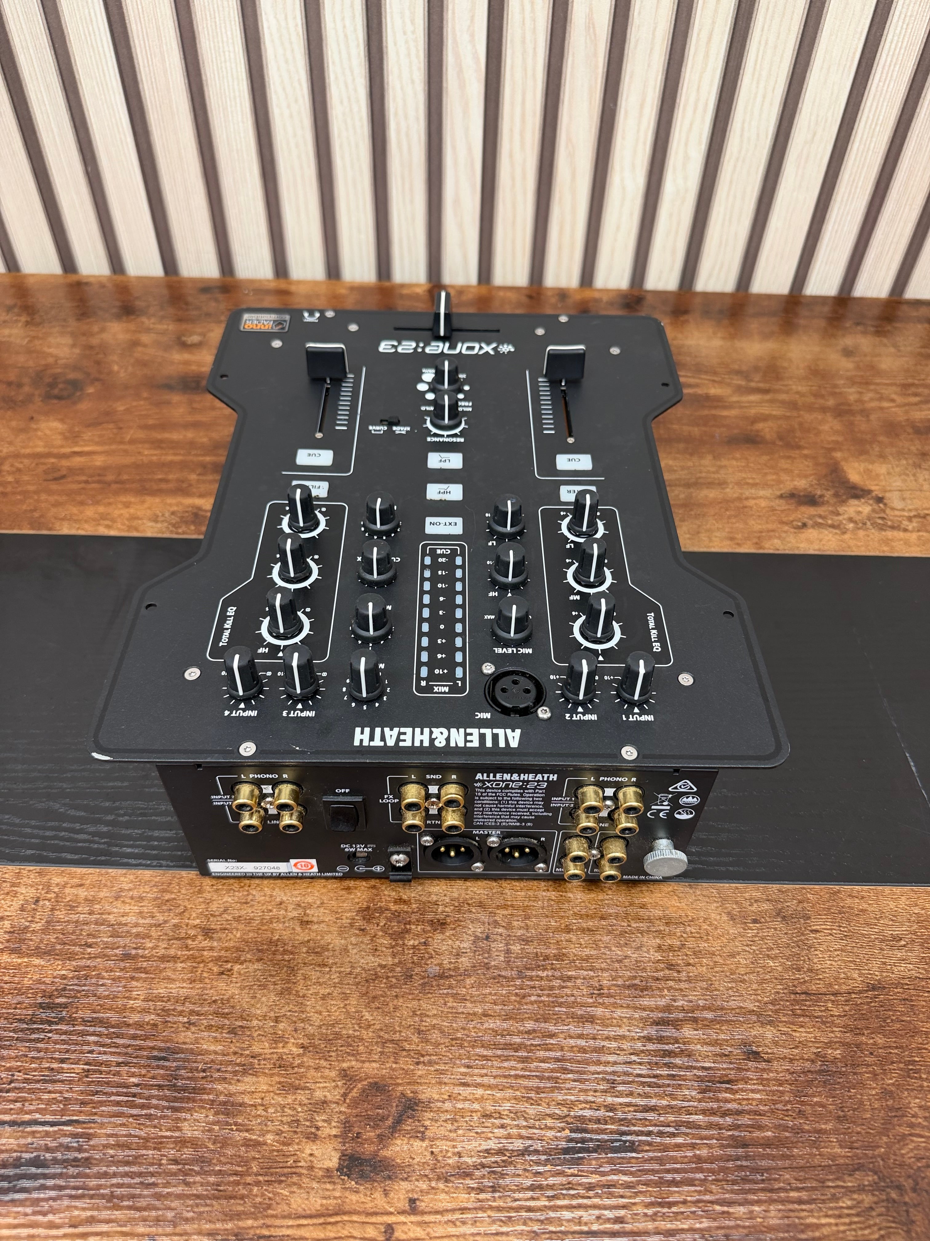 Allen & Heath Xone:23 Analogue DJ Mixer