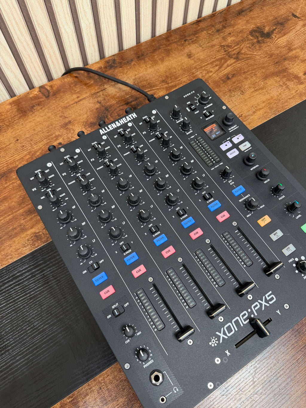 Allen & Heath Xone:PX5 Analogue DJ Mixer