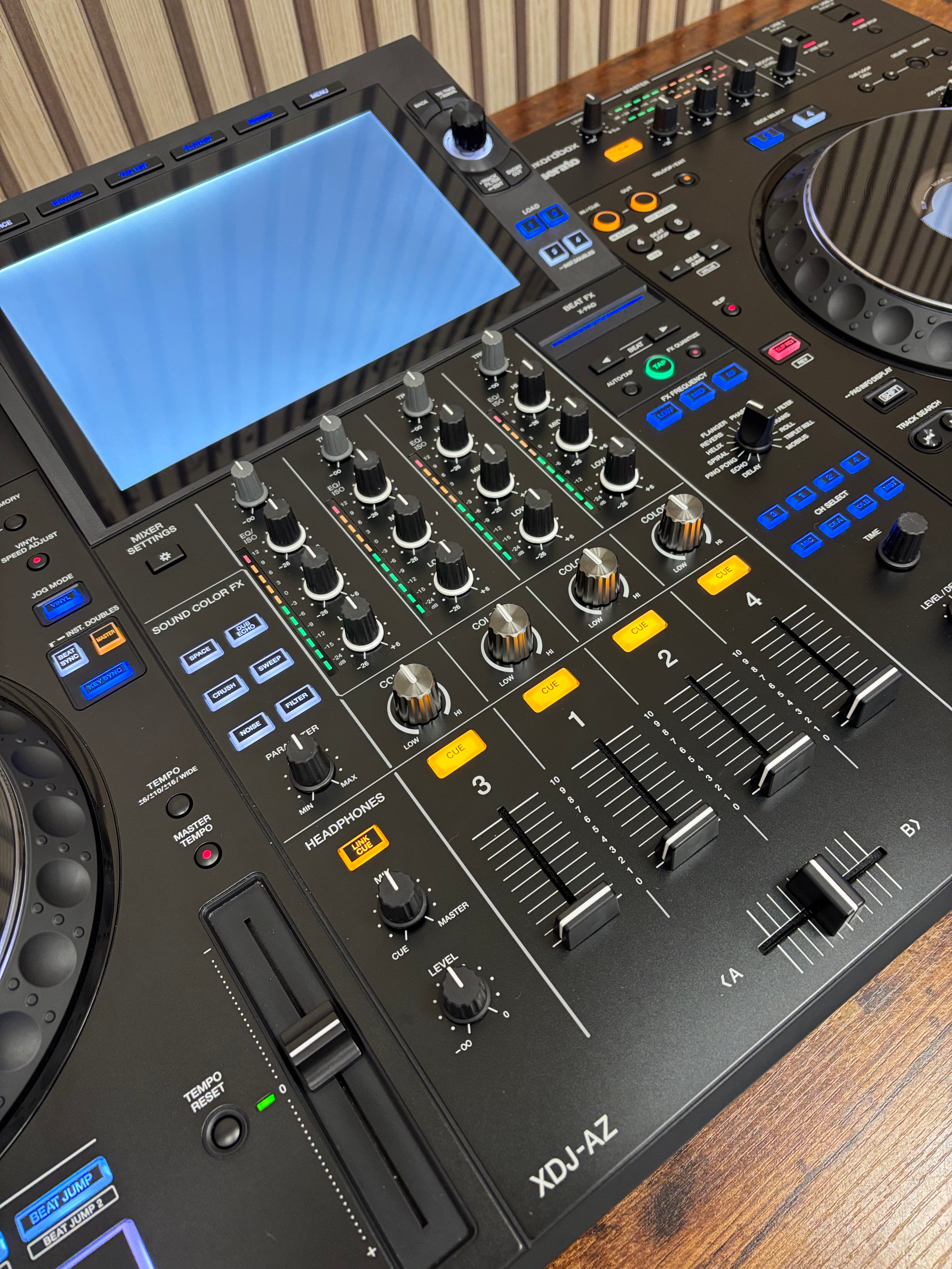 AlphaTheta XDJ-AZ
