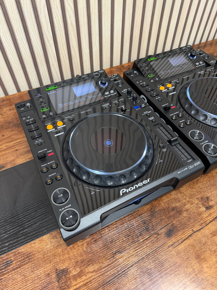 Pioneer CDJ-2000 Pro Media Player Pair