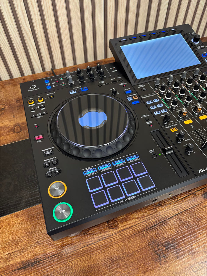 AlphaTheta XDJ-AZ