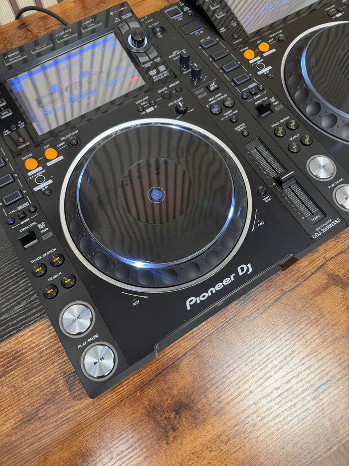 Pioneer CDJ-2000NXS2 Media Player Pair