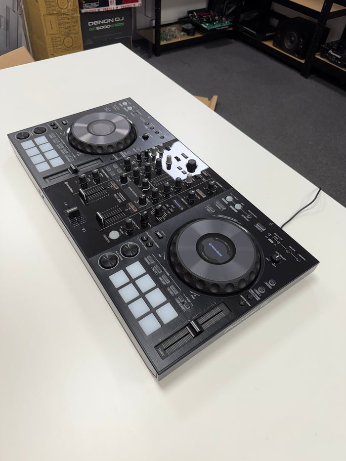 Pioneer DDJ-800 DJ Controller
