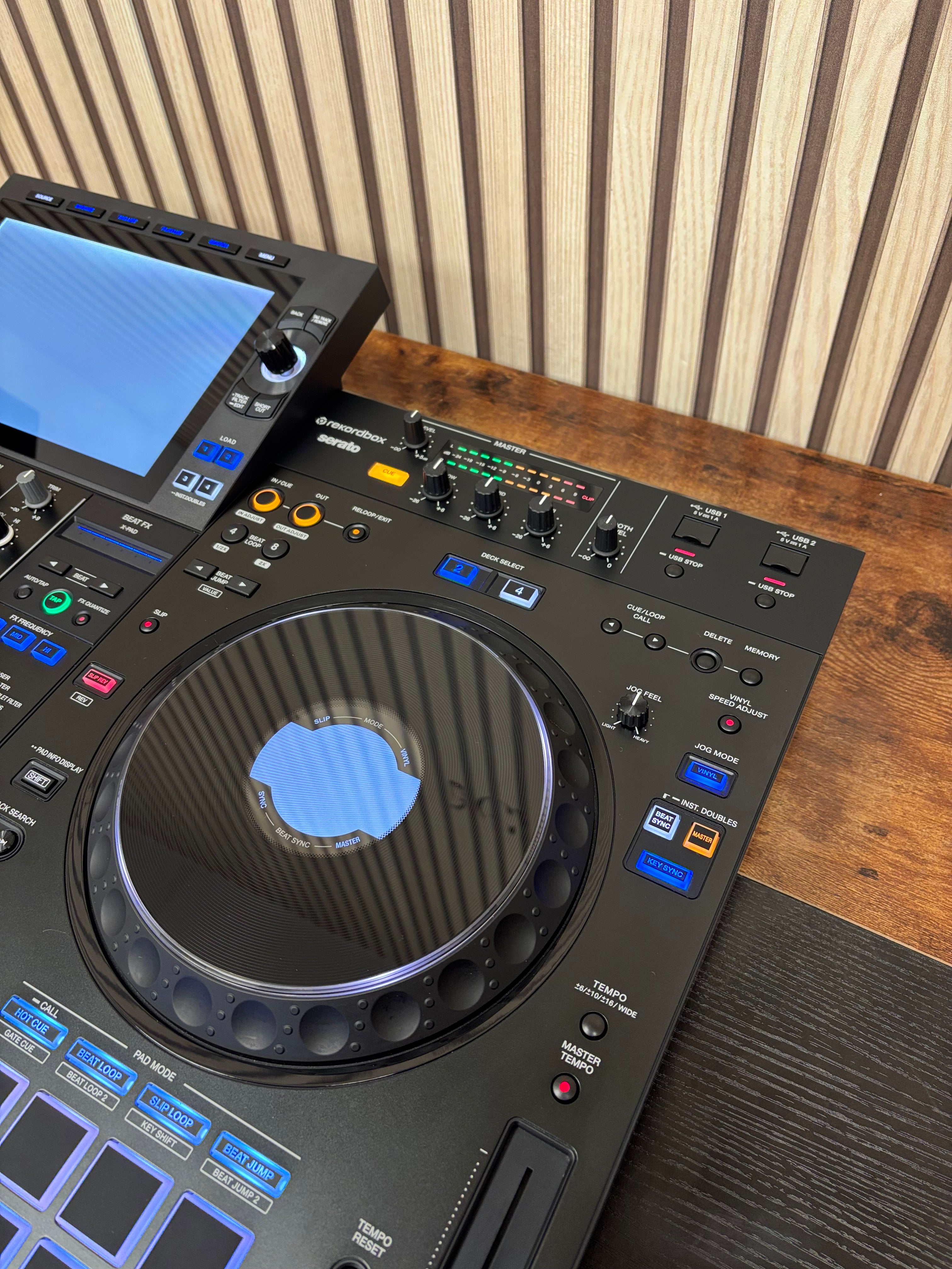 AlphaTheta XDJ-AZ