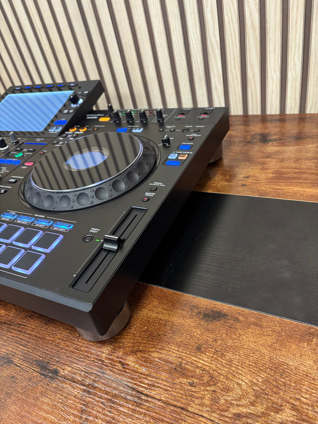 AlphaTheta XDJ-AZ