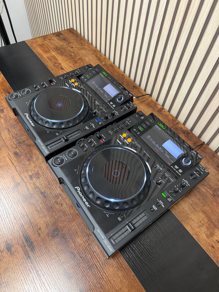 Pioneer CDJ-2000 Pro Media Player Pair