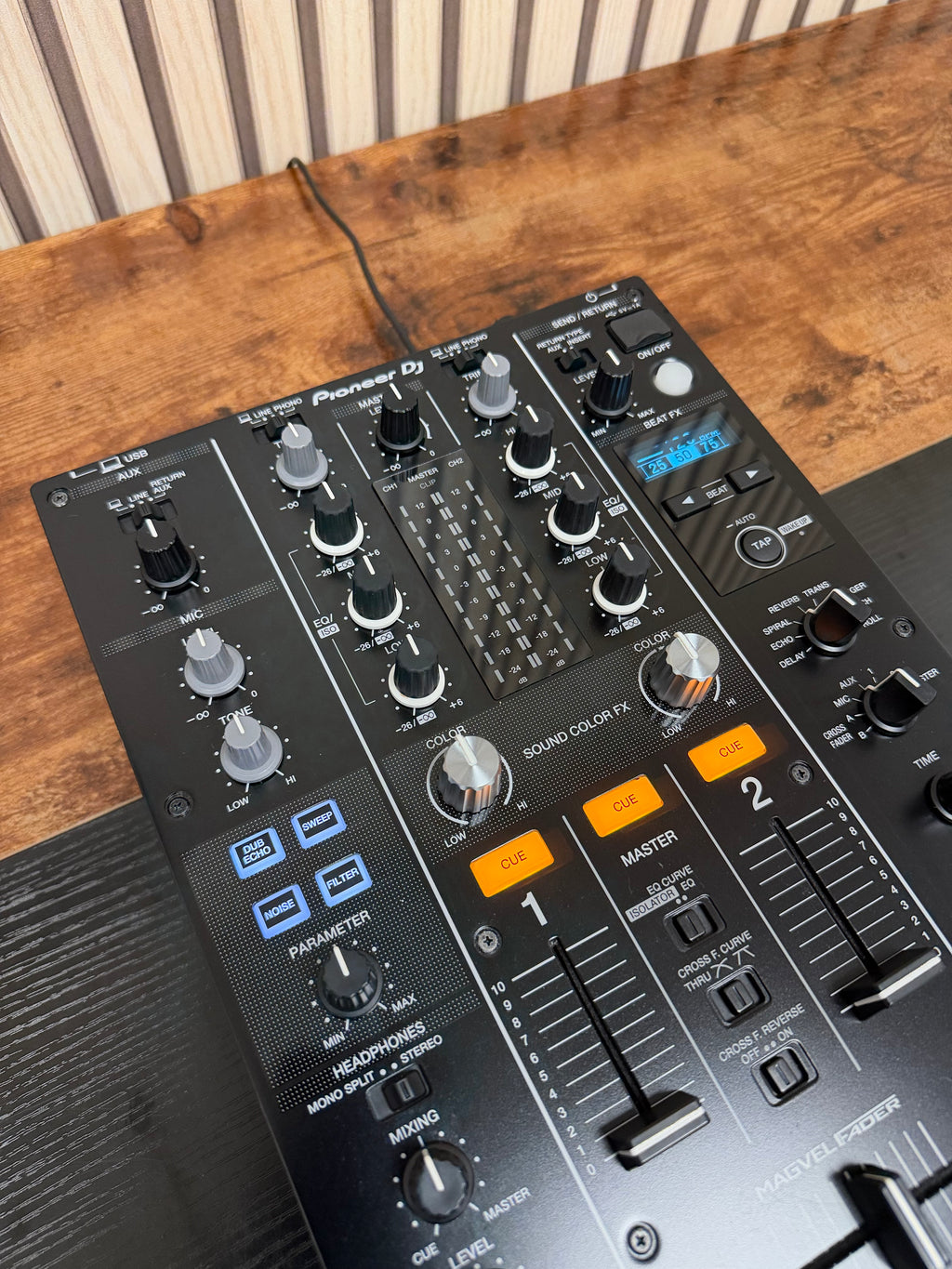 Pioneer DJM-450 Mixer