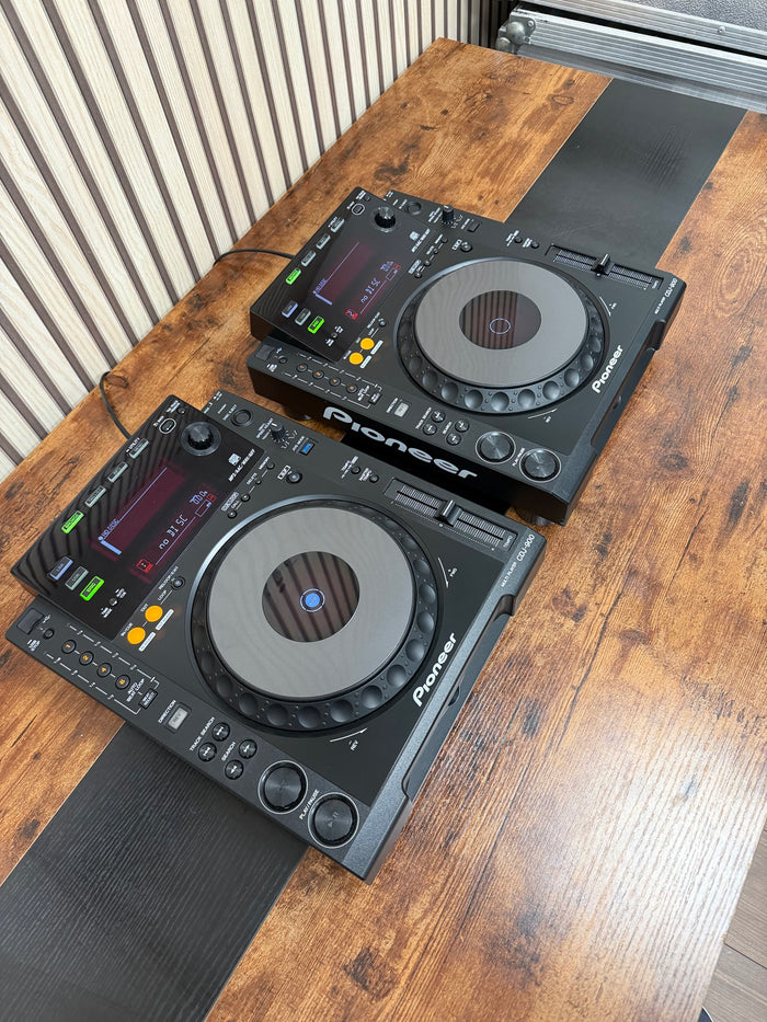 Pioneer CDJ-900 Media Player Pair