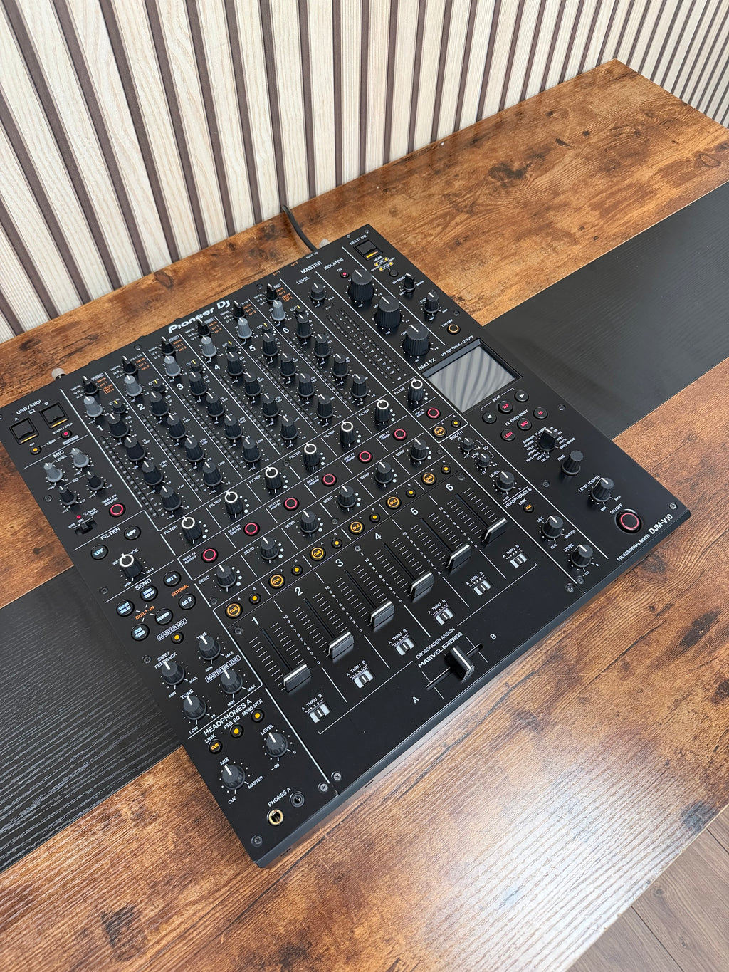 Pioneer DJM-V10 6-Channel Pro DJ Mixer