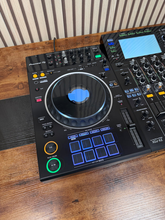 Pioneer XDJ-XZ Standalone DJ Controller
