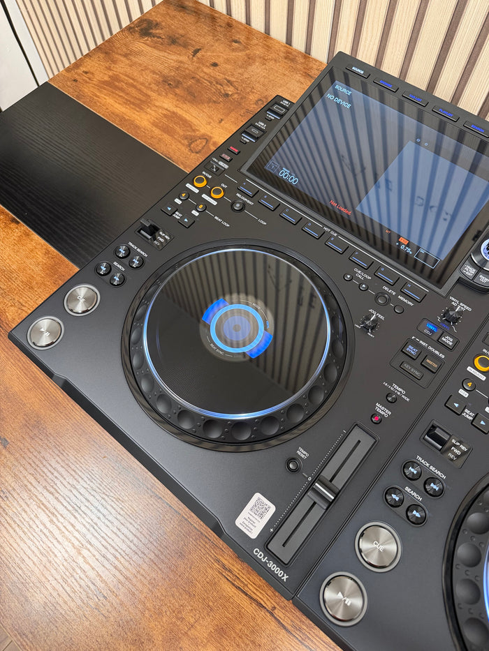 AlphaTheta CDJ-3000x Pro DJ Turntable Pair