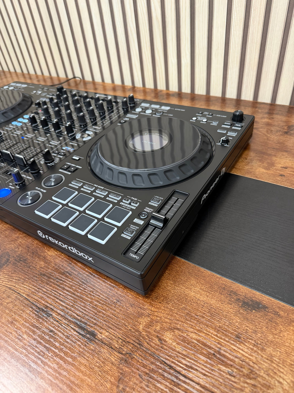Pioneer DDJ-FLX10 Pro DJ Controller