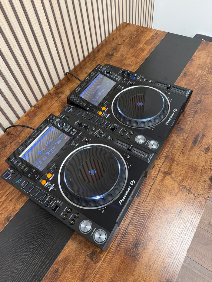 Pioneer CDJ-2000NXS2 Media Player Pair