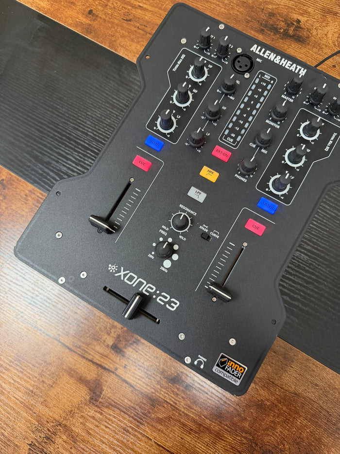 Allen & Heath Xone:23 Analogue DJ Mixer