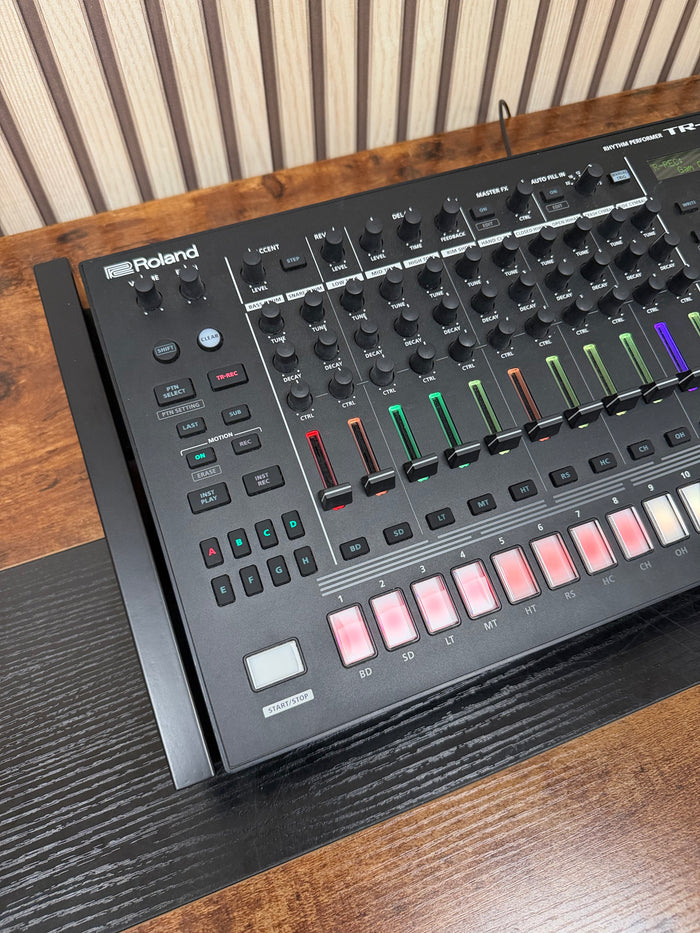 Roland TR8S Drum Machine