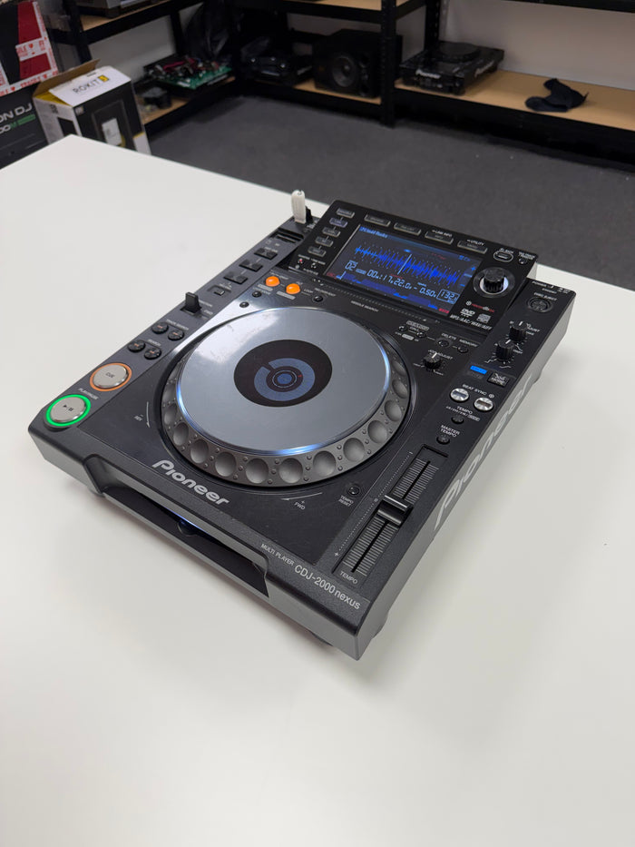 Pioneer CDJ-2000NXS Pro Media Player