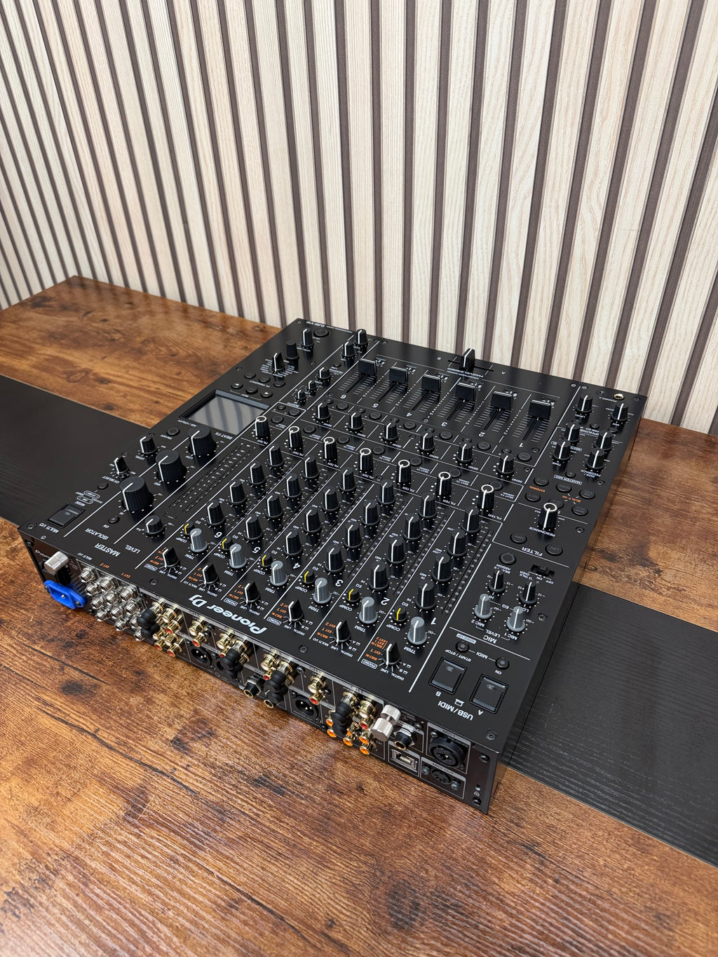 Pioneer DJM-V10 6-Channel Pro DJ Mixer