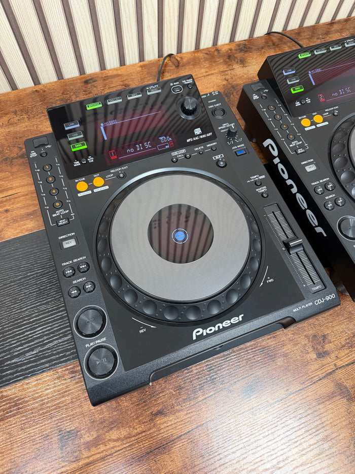 Pioneer CDJ-900 Media Player Pair