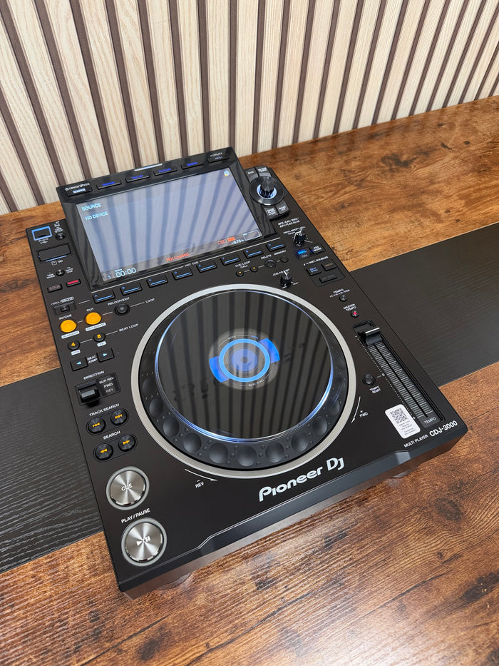 Pioneer CDJ-3000 Pro DJ Turntable