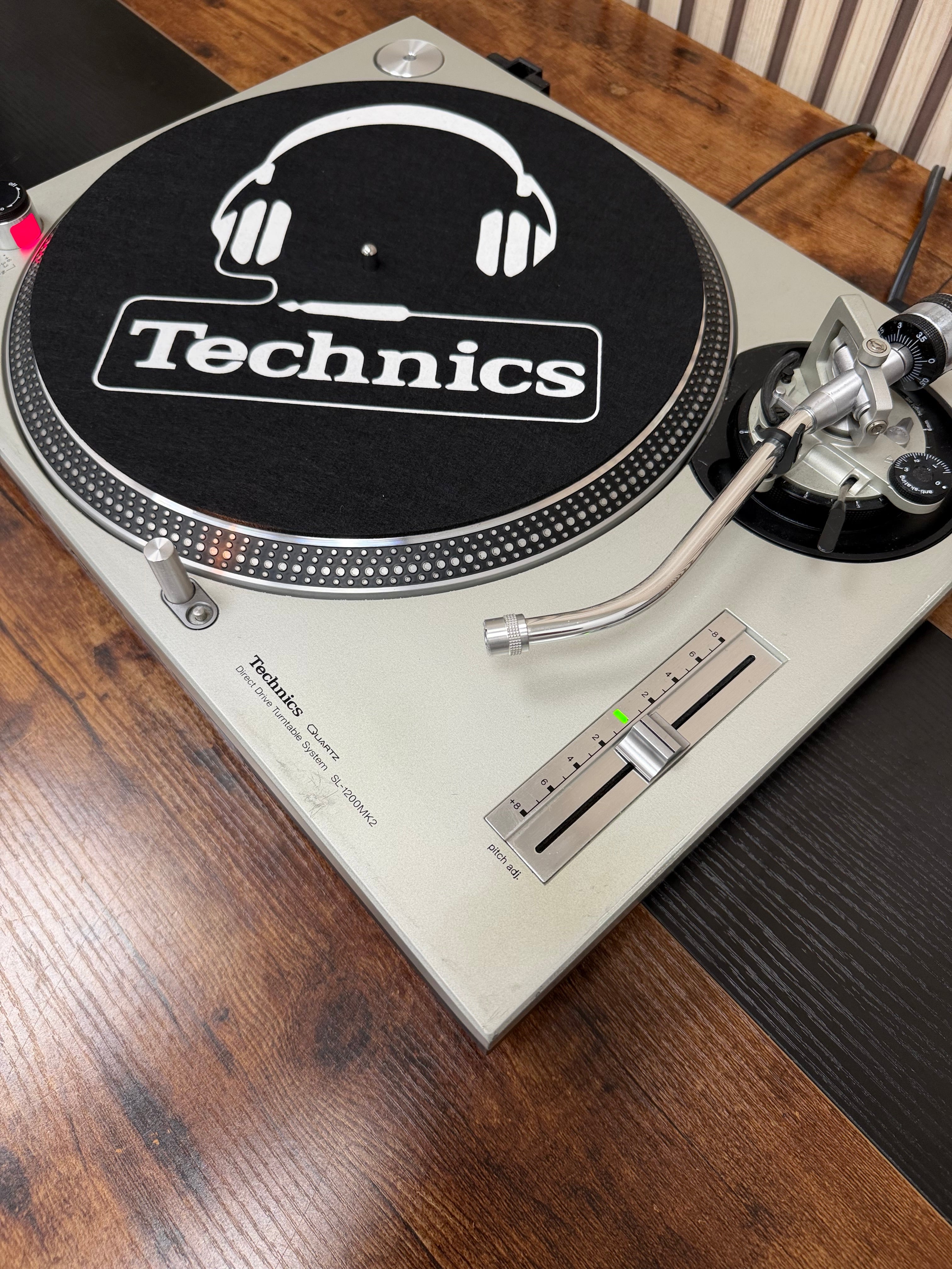 Technics SL-1200MK2 DJ Turntable