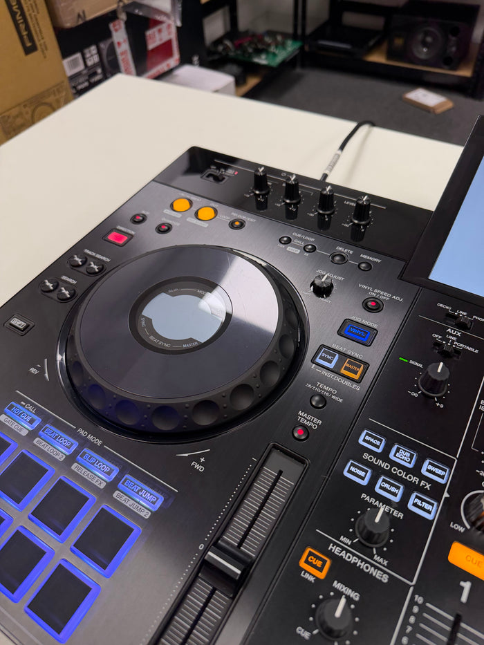 Pioneer XDJ-RX3 Standalone DJ Controller