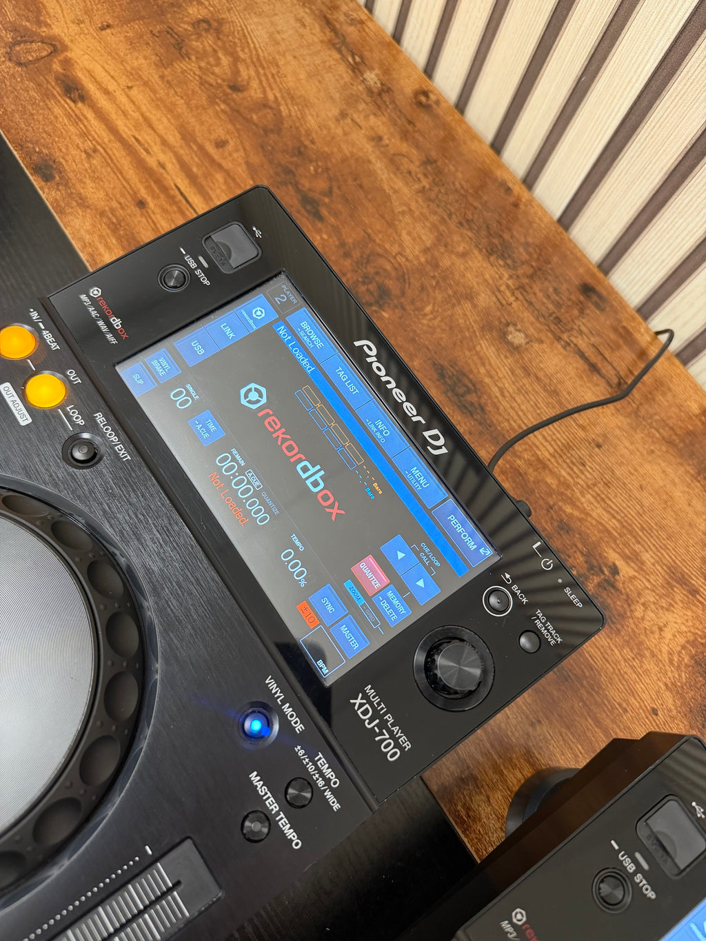 Pioneer XDJ-700 Media Player Pair