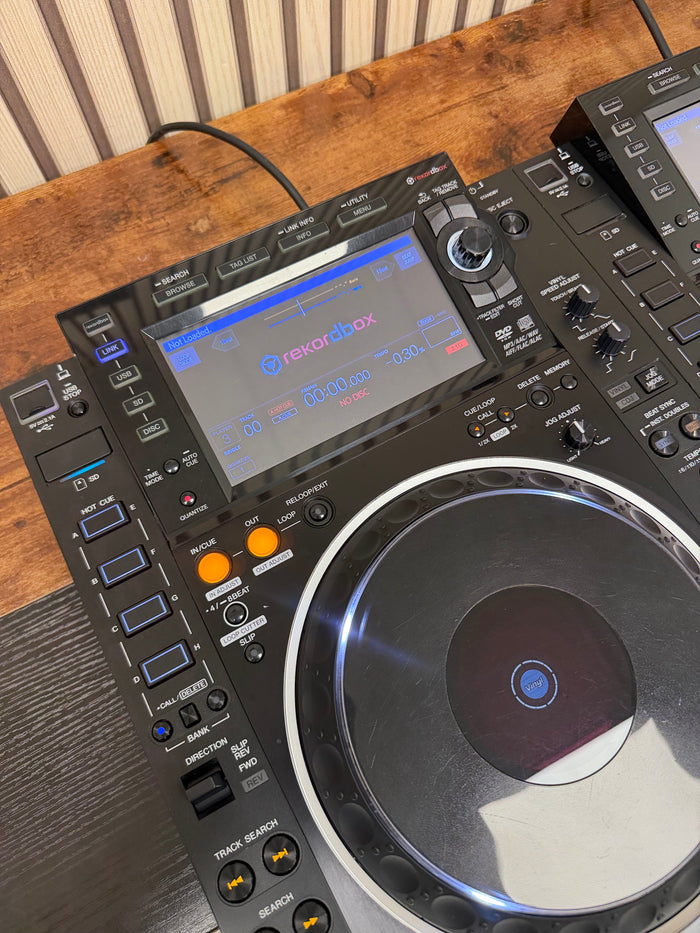Pioneer CDJ-2000NXS2 Media Player Pair
