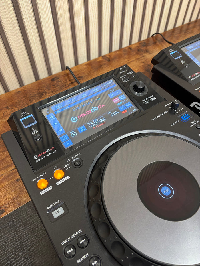 Pioneer XDJ-1000MK1 Digital Turntable Pair