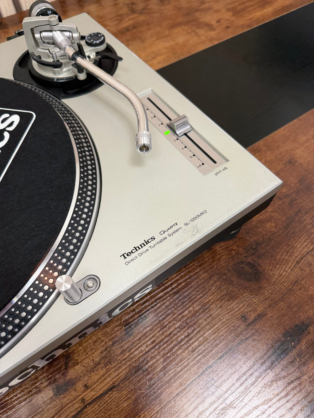 Technics SL-1200MK2 DJ Turntable