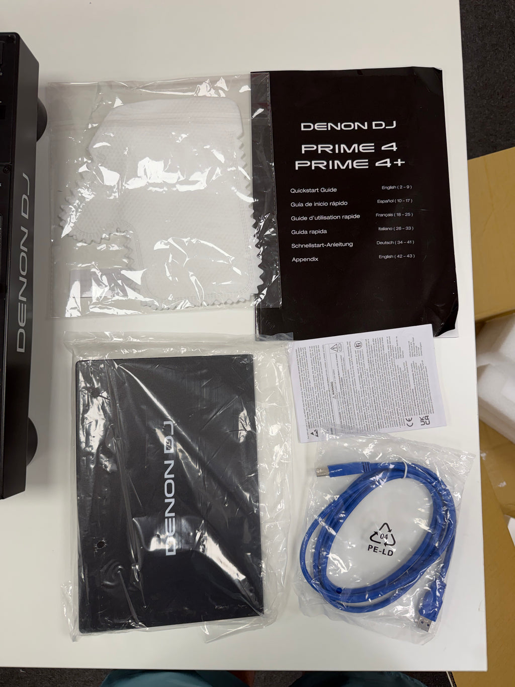 Denon Prime 4 + Standalone DJ Controller