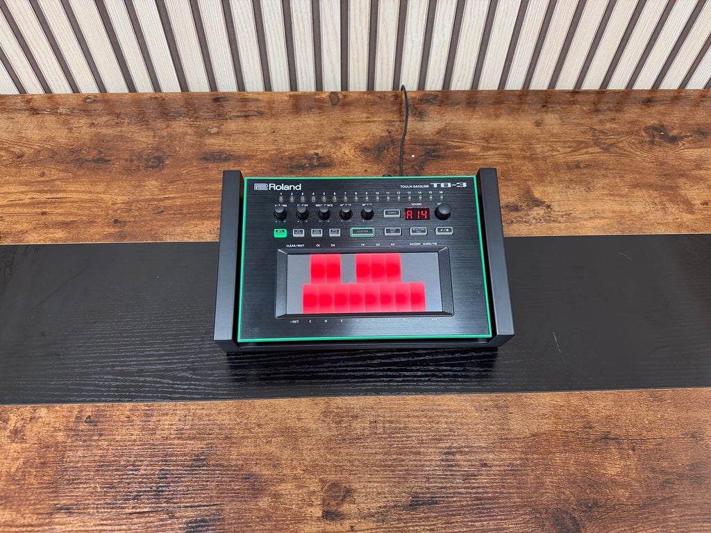 Roland TB-3 Synthesiser