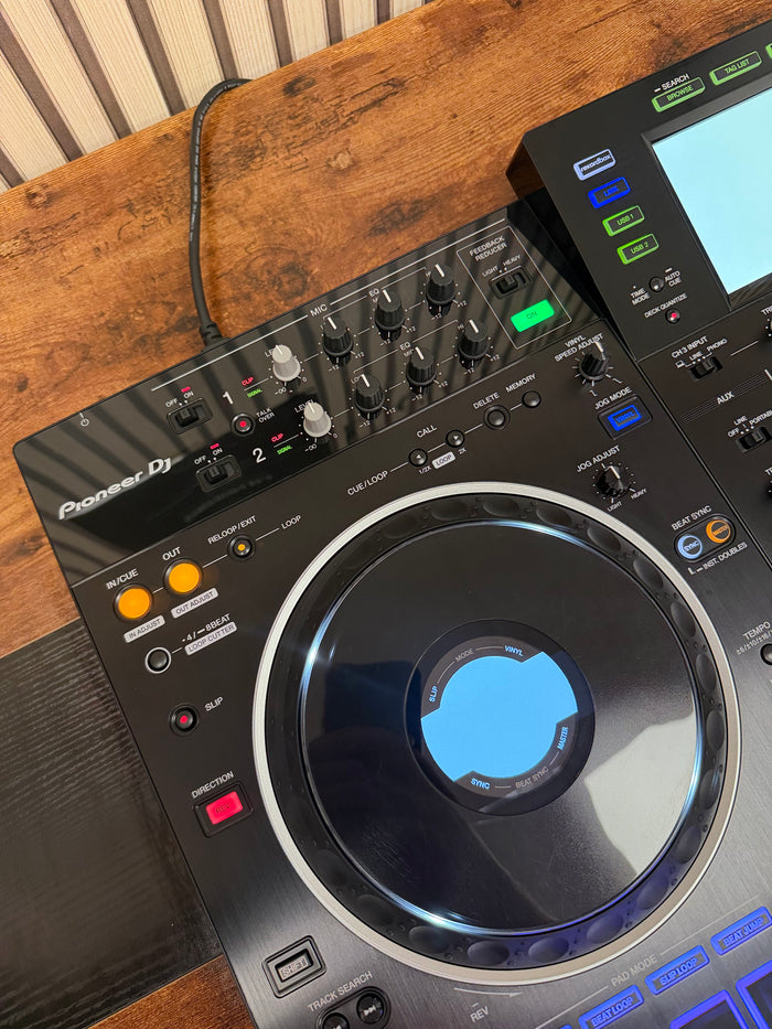Pioneer XDJ-XZ Standalone Controller