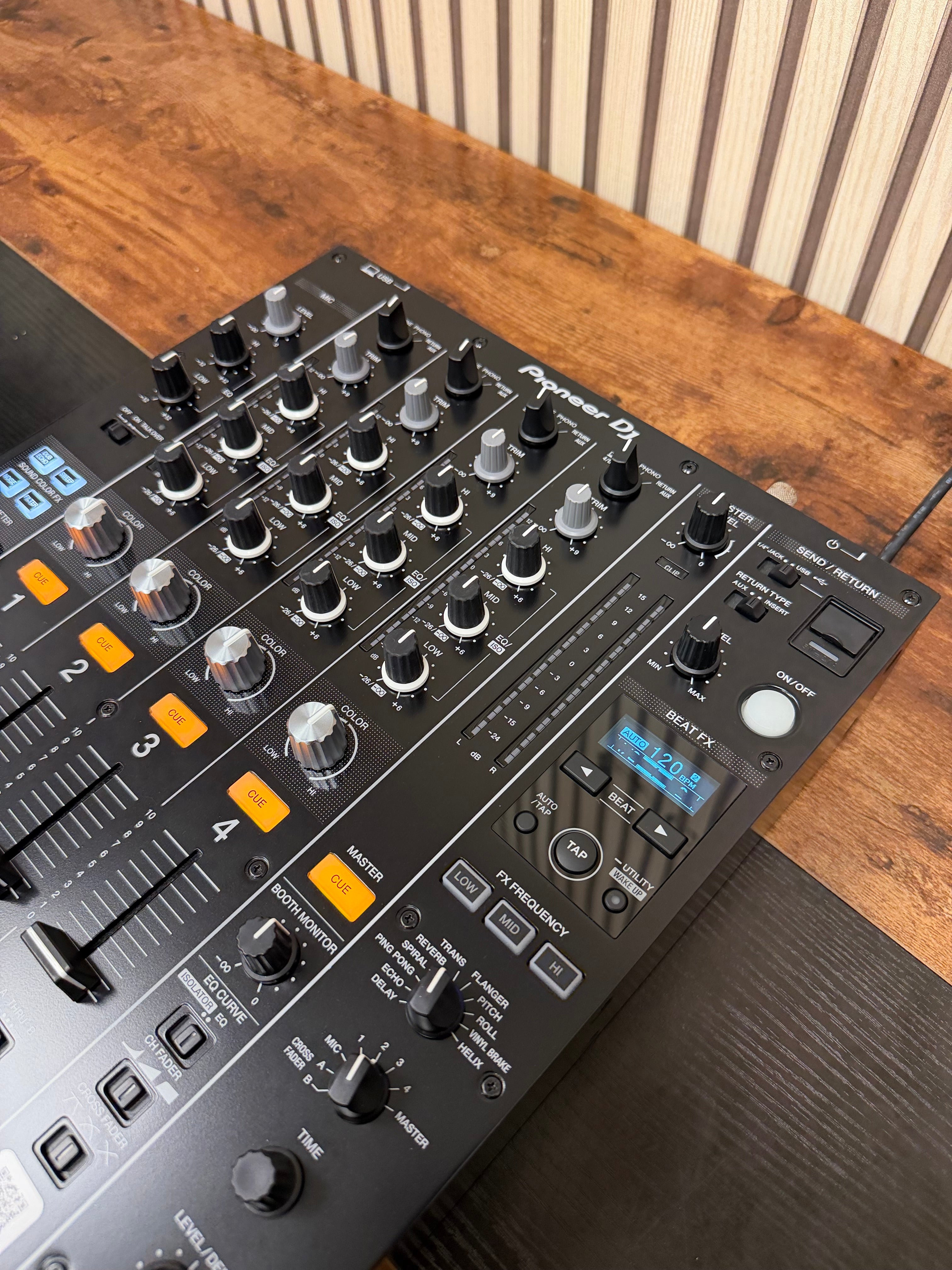 Pioneer DJ DJM-750MK2 4-Channel DJ Mixer