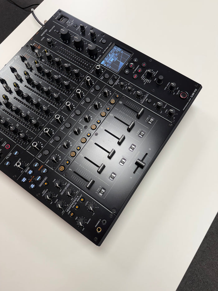 Pioneer DJM-V10 Pro DJ Mixer