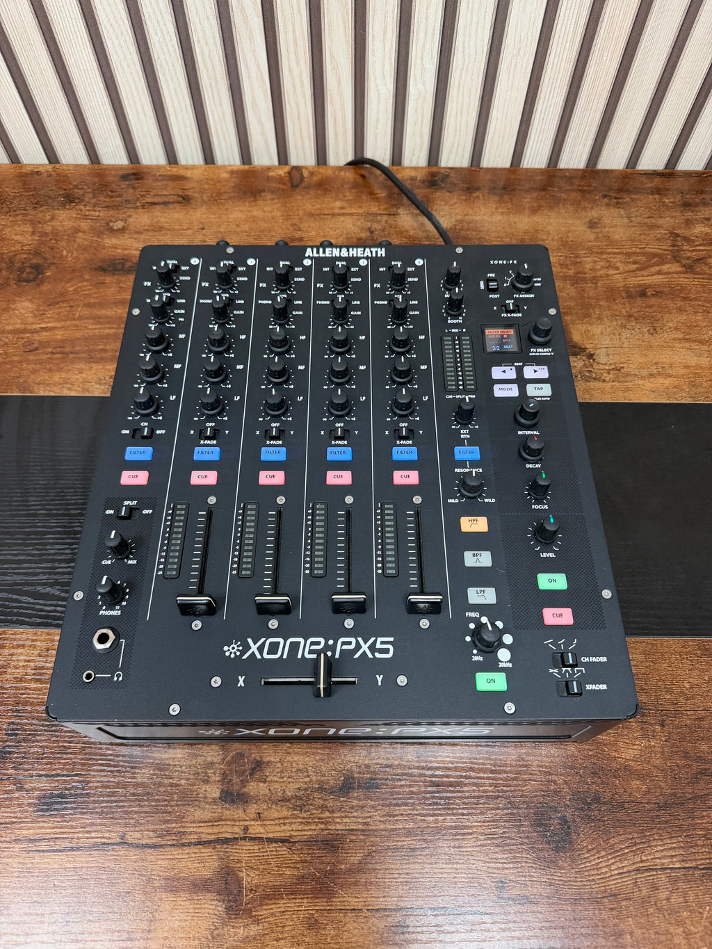 Allen & Heath Xone:PX5 Analogue DJ Mixer