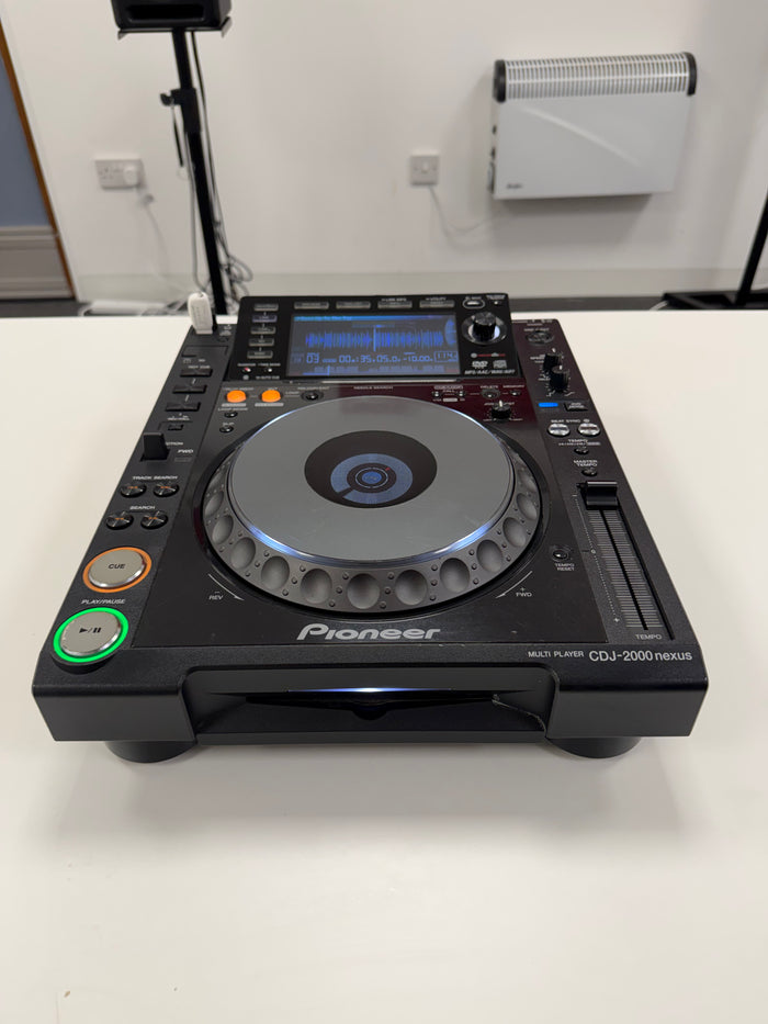 Pioneer CDJ-2000NXS Pro Media Player
