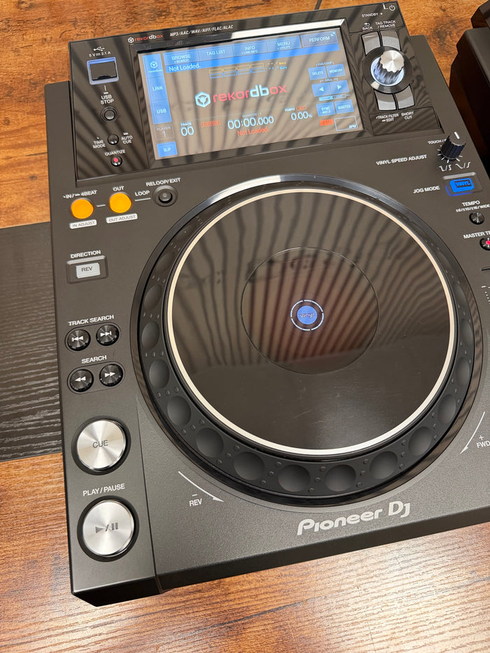 Pioneer DJ XDJ-1000MK2 Digital Turntable Pair