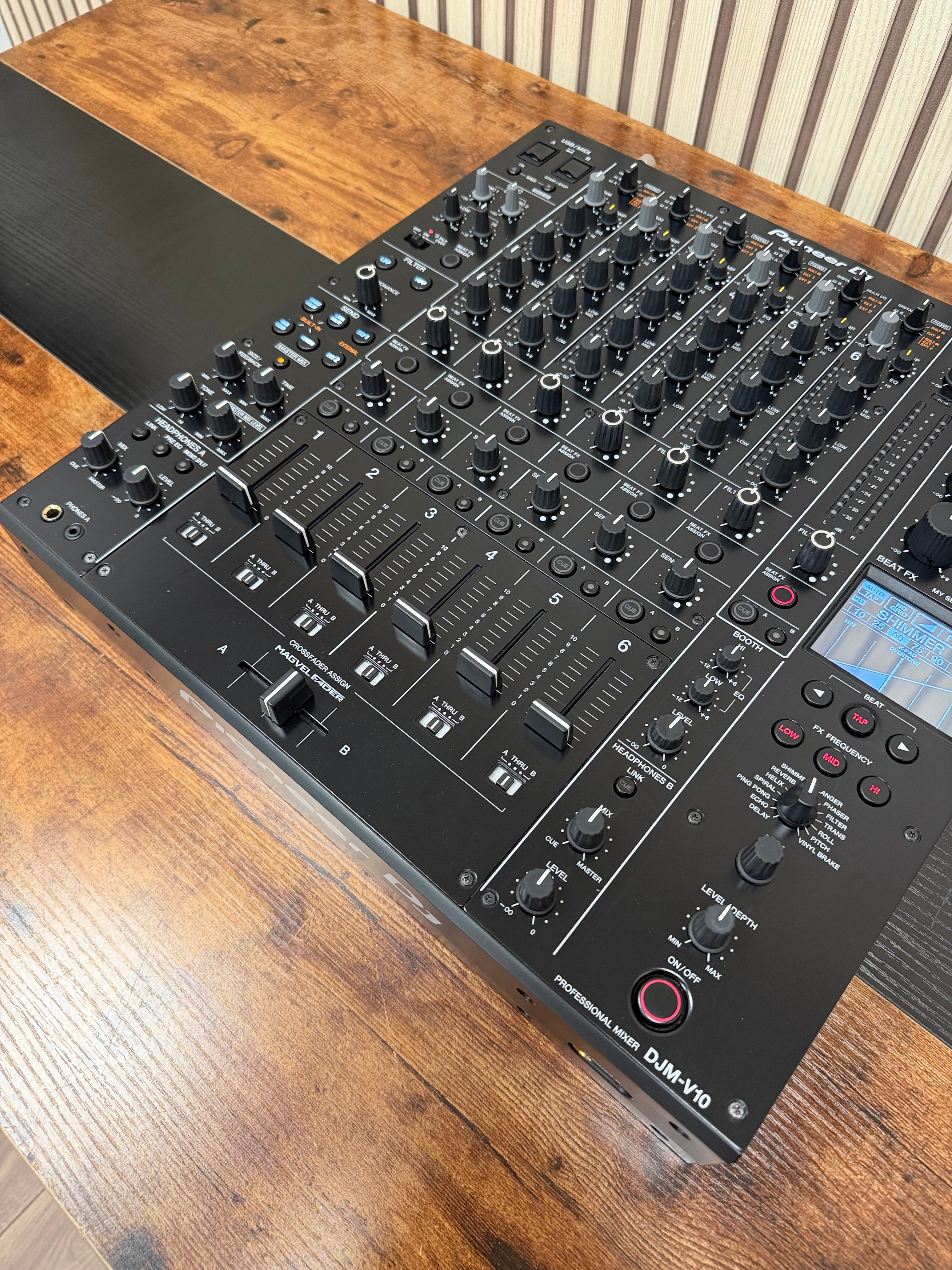 Pioneer DJM-V10 6-Channel Pro DJ Mixer